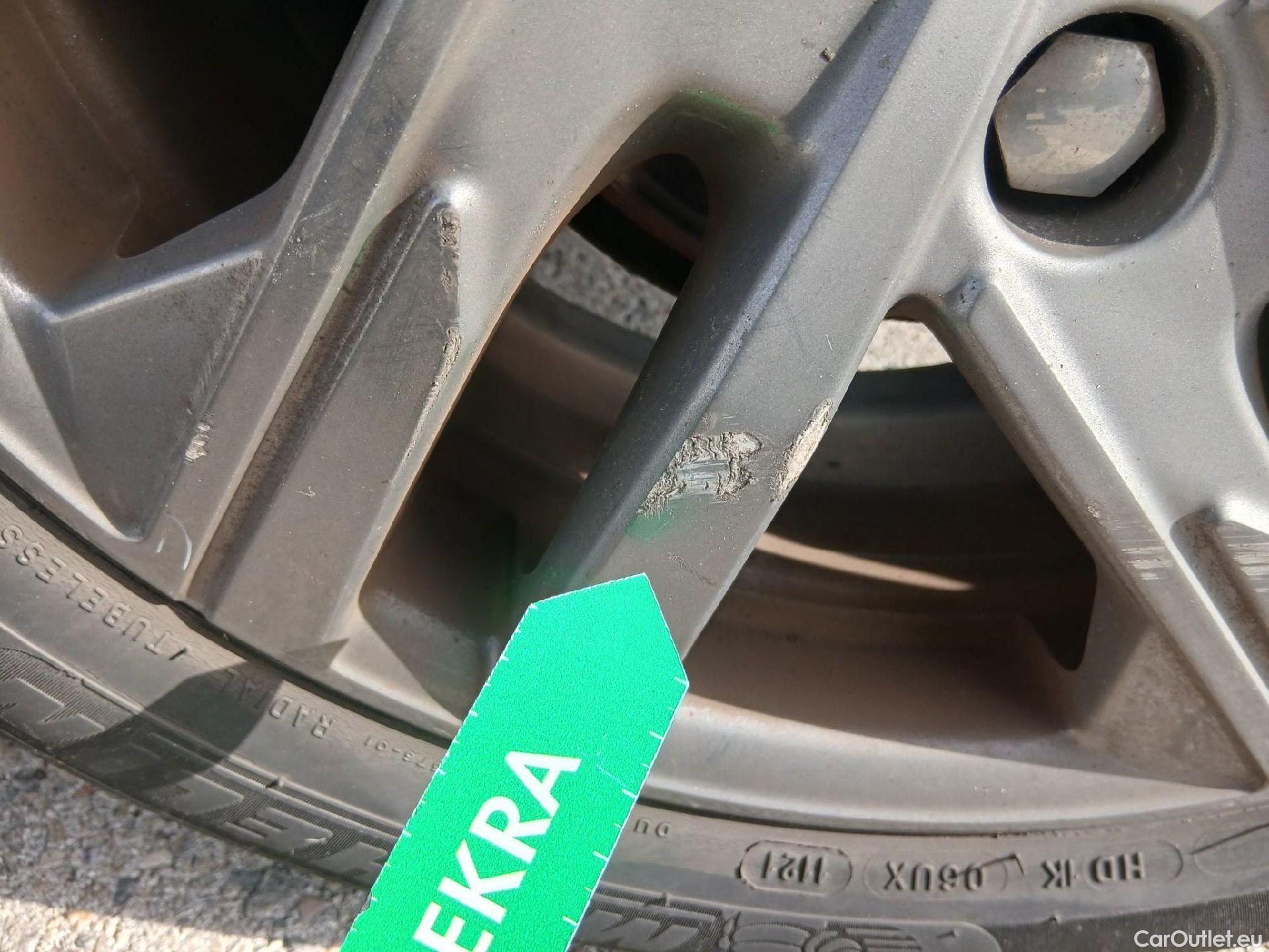  Peugeot  208 PEUGEOT  / 2019 / 5P / berlina con portón PureTech 73kW (100CV) Active Pack #31