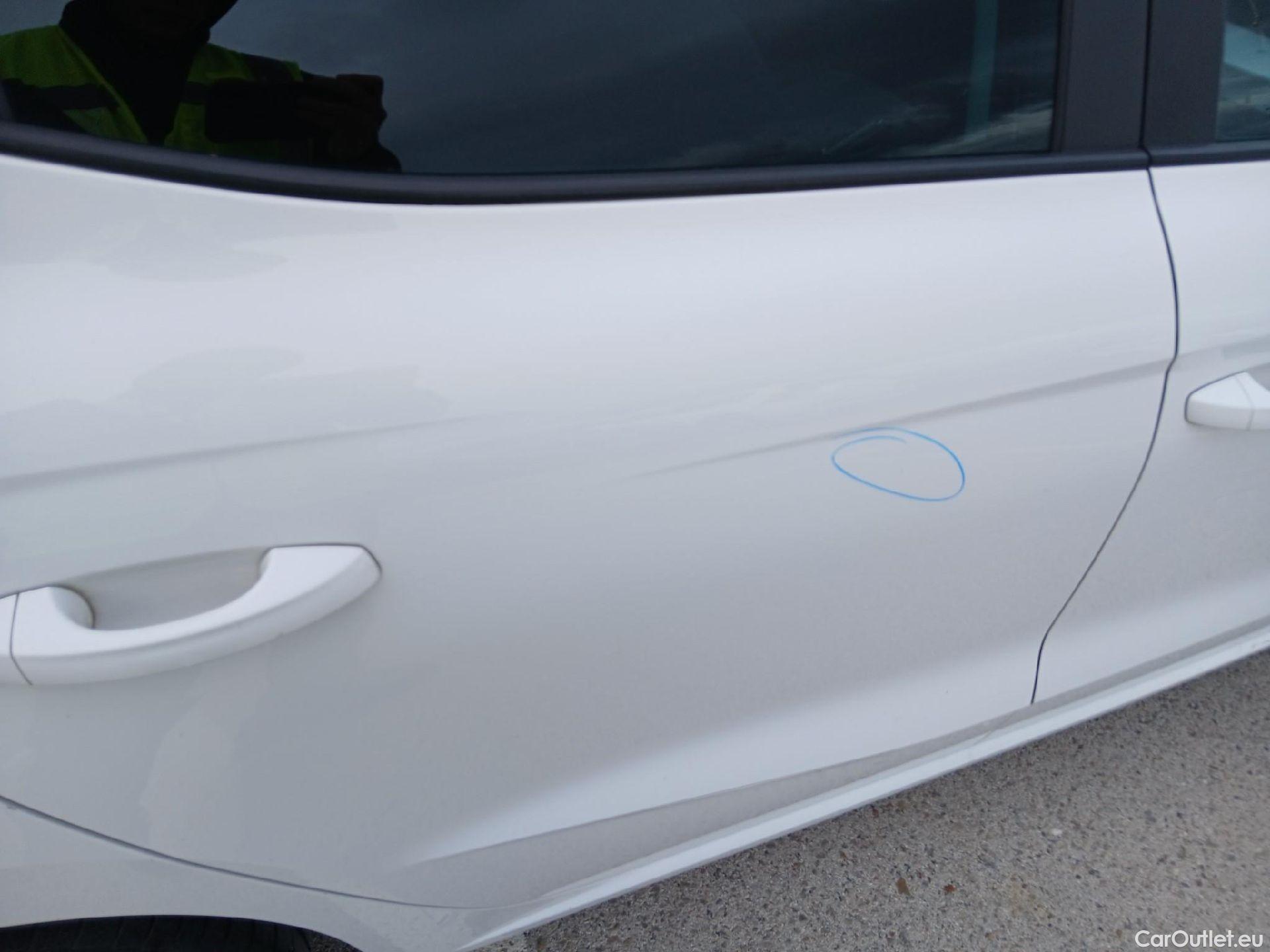  Seat  Ibiza SEAT  / 2017 / 5P / berlina con portón 1.0 MPI 59kW (80CV) Reference Plus(SP) #30