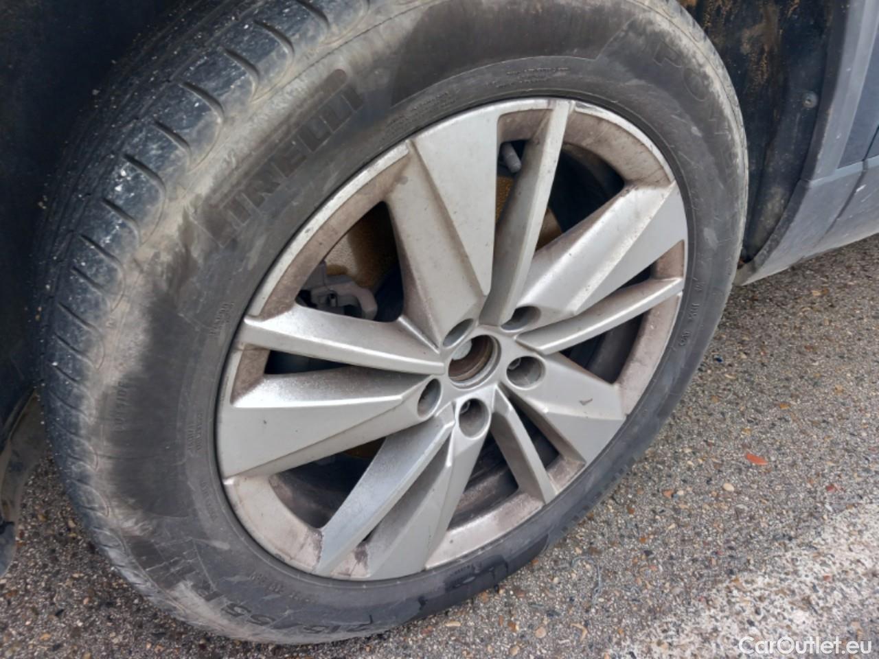  Skoda  Karoq SKODA  / 2017 / 5P / todoterreno 2.0 TDI 85kW (115CV) Ambition #7