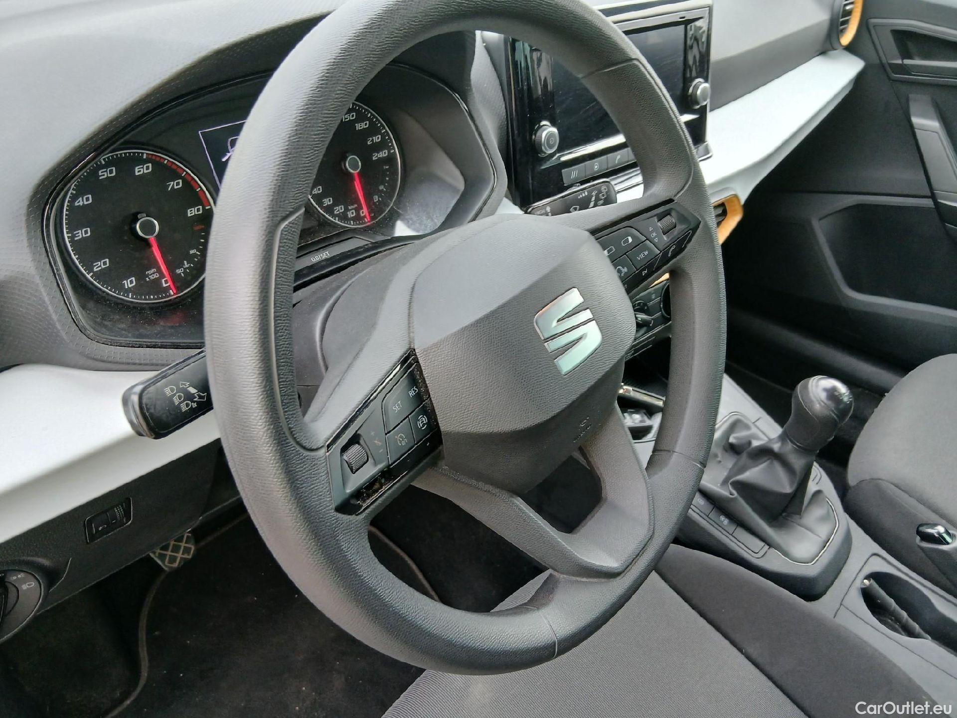  Seat  Ibiza SEAT  / 2017 / 5P / berlina con portón 1.0 MPI 59kW (80CV) Reference Plus(SP) #5