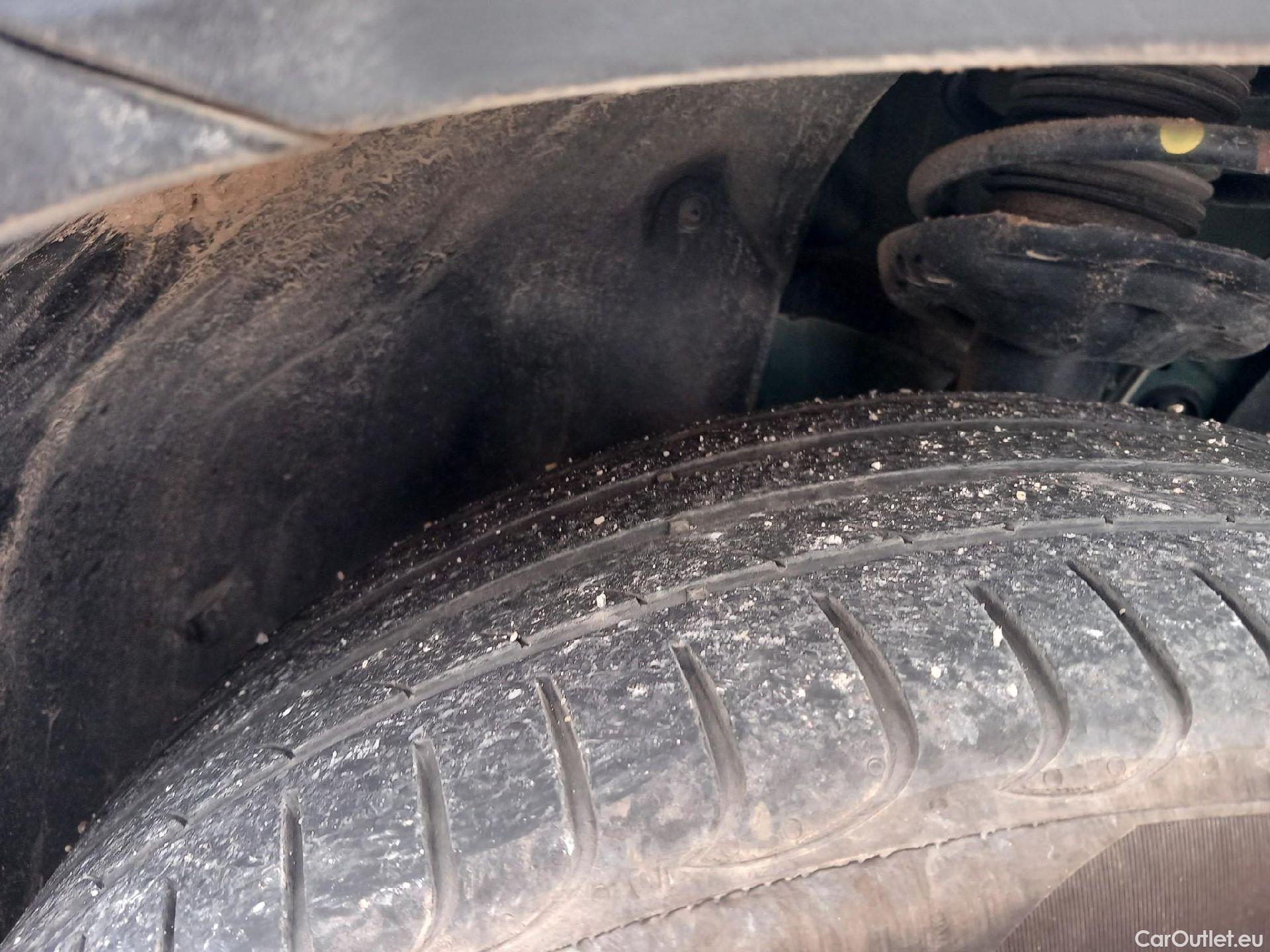  Skoda  Karoq SKODA  / 2017 / 5P / todoterreno 2.0 TDI 85kW (115CV) Ambition #3