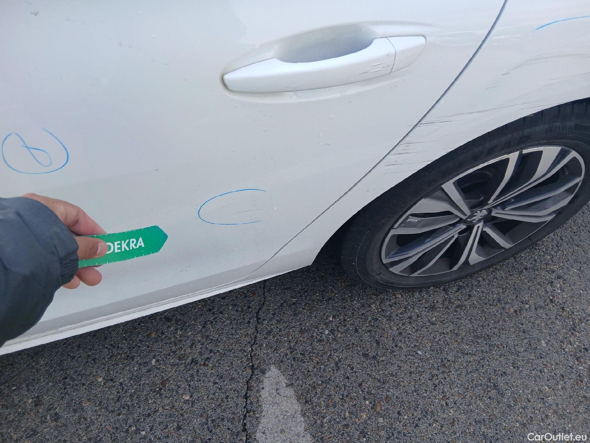  Peugeot  508 PEUGEOT  / 2018 / 5P / berlina con portón 5P Allure BlueHDi 120kW (160) S&S EAT8 #19