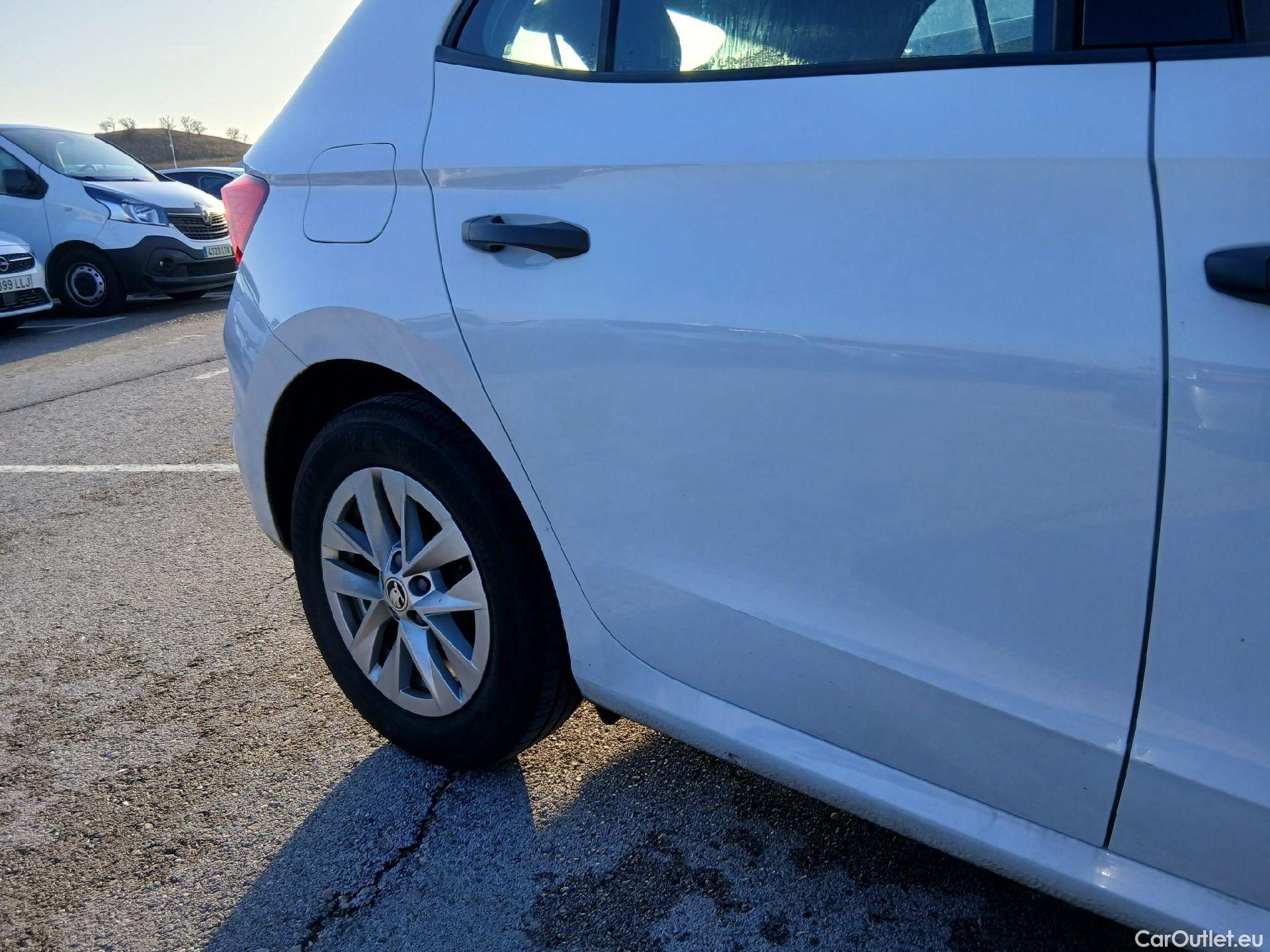  Skoda  Fabia  Essence 1.0 TSI 95CV MT5 6E #14