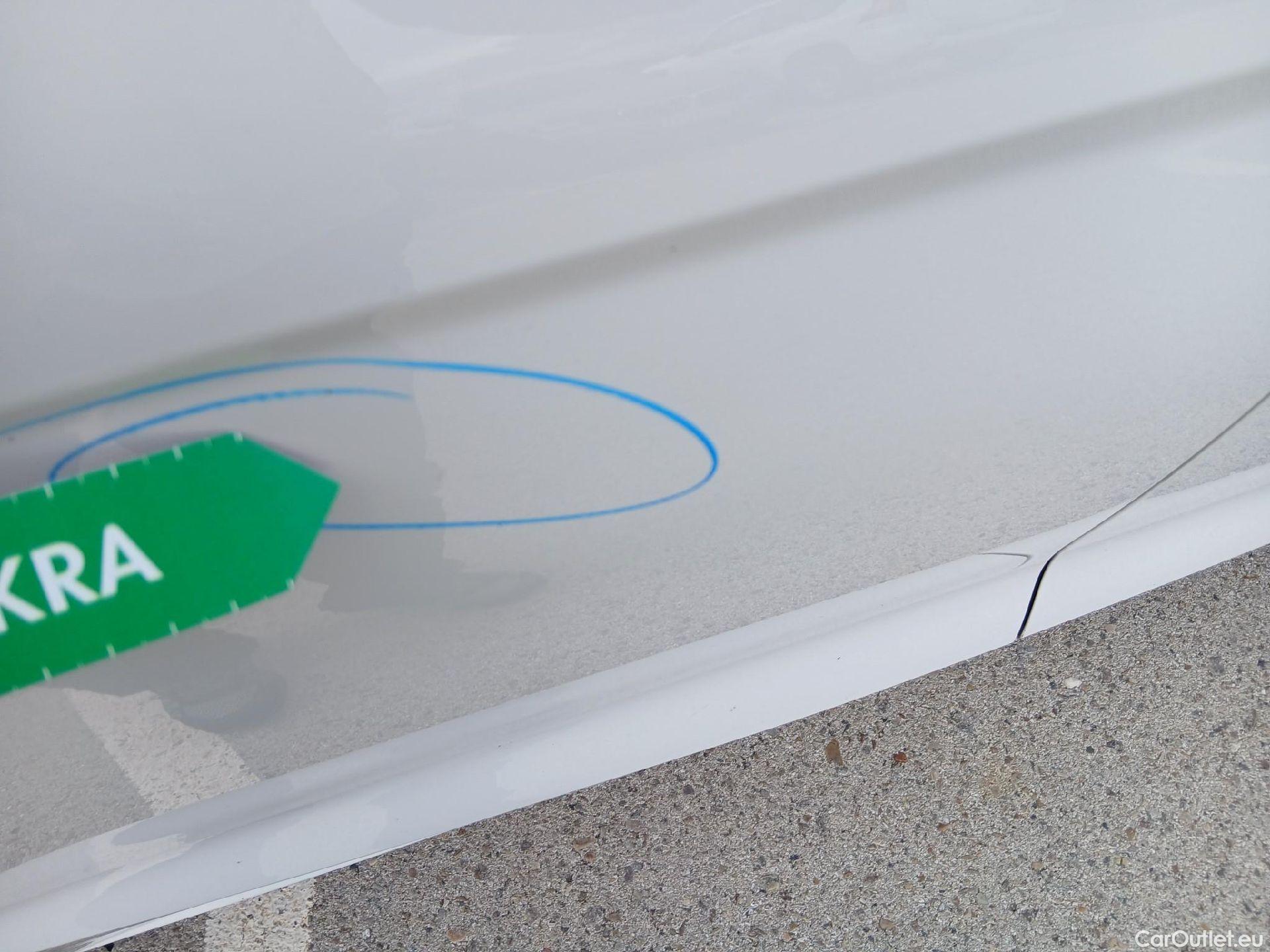  Seat  Ibiza SEAT  / 2017 / 5P / berlina con portón 1.0 MPI 59kW (80CV) Reference Plus(SP) #29