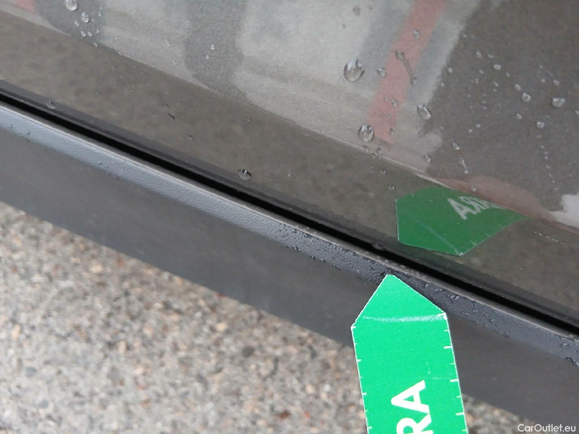  Volkswagen  T-CROSS VOLKSWAGEN  / 2018 / 5P / todoterreno Advance 1.0 TSI 85kW (115CV) DSG (AC) #28