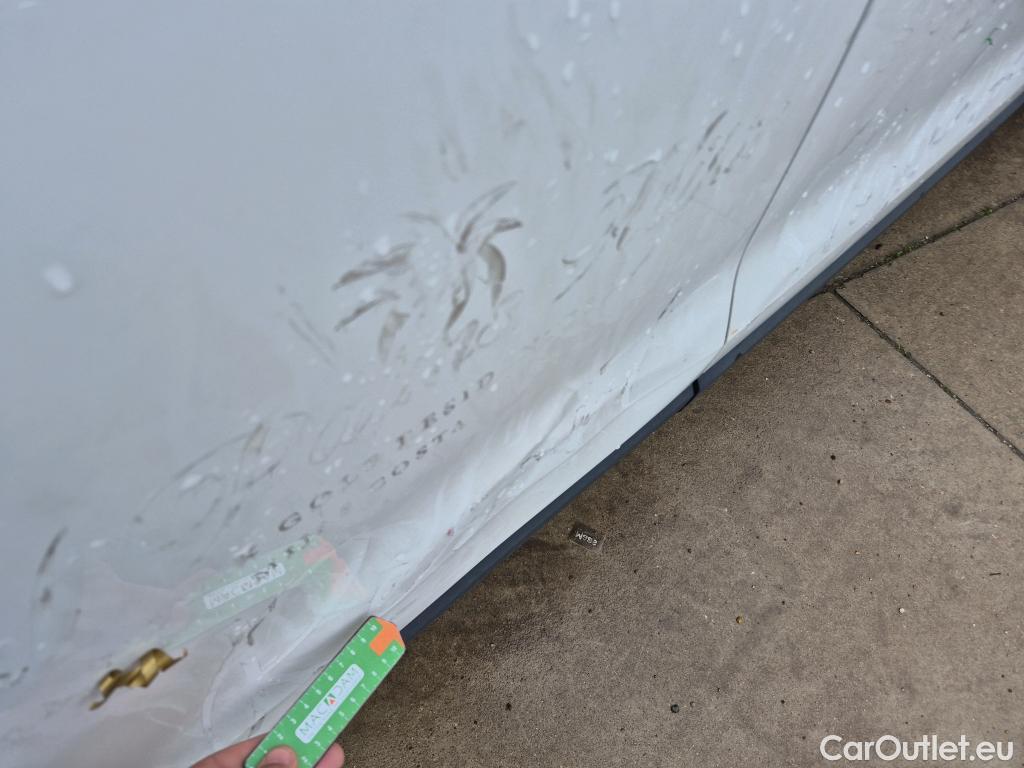  Audi  Q3 AUDI  / 2018 / 5P / todoterreno 45 TFSI e 180kW S tronic Advanced #4