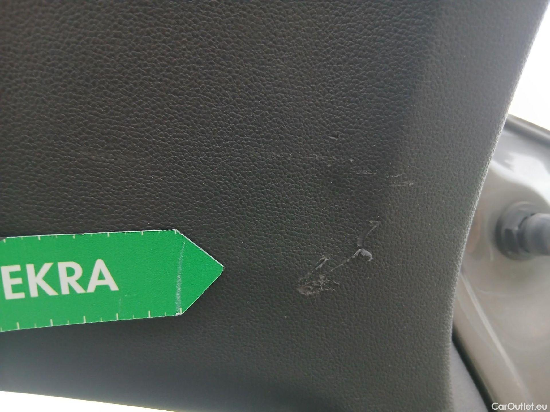  Volkswagen  T-CROSS VOLKSWAGEN  / 2018 / 5P / todoterreno Advance 1.0 TSI 85kW (115CV) DSG (AC) #40