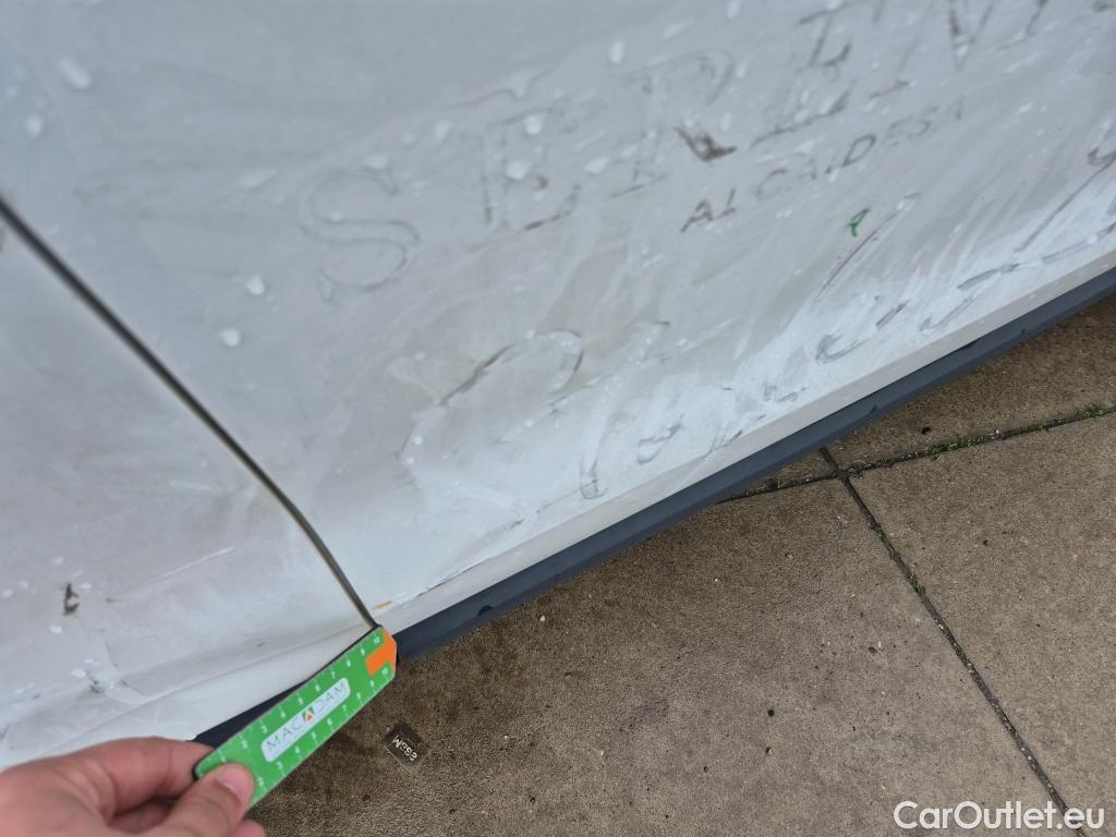  Audi  Q3 AUDI  / 2018 / 5P / todoterreno 45 TFSI e 180kW S tronic Advanced #8