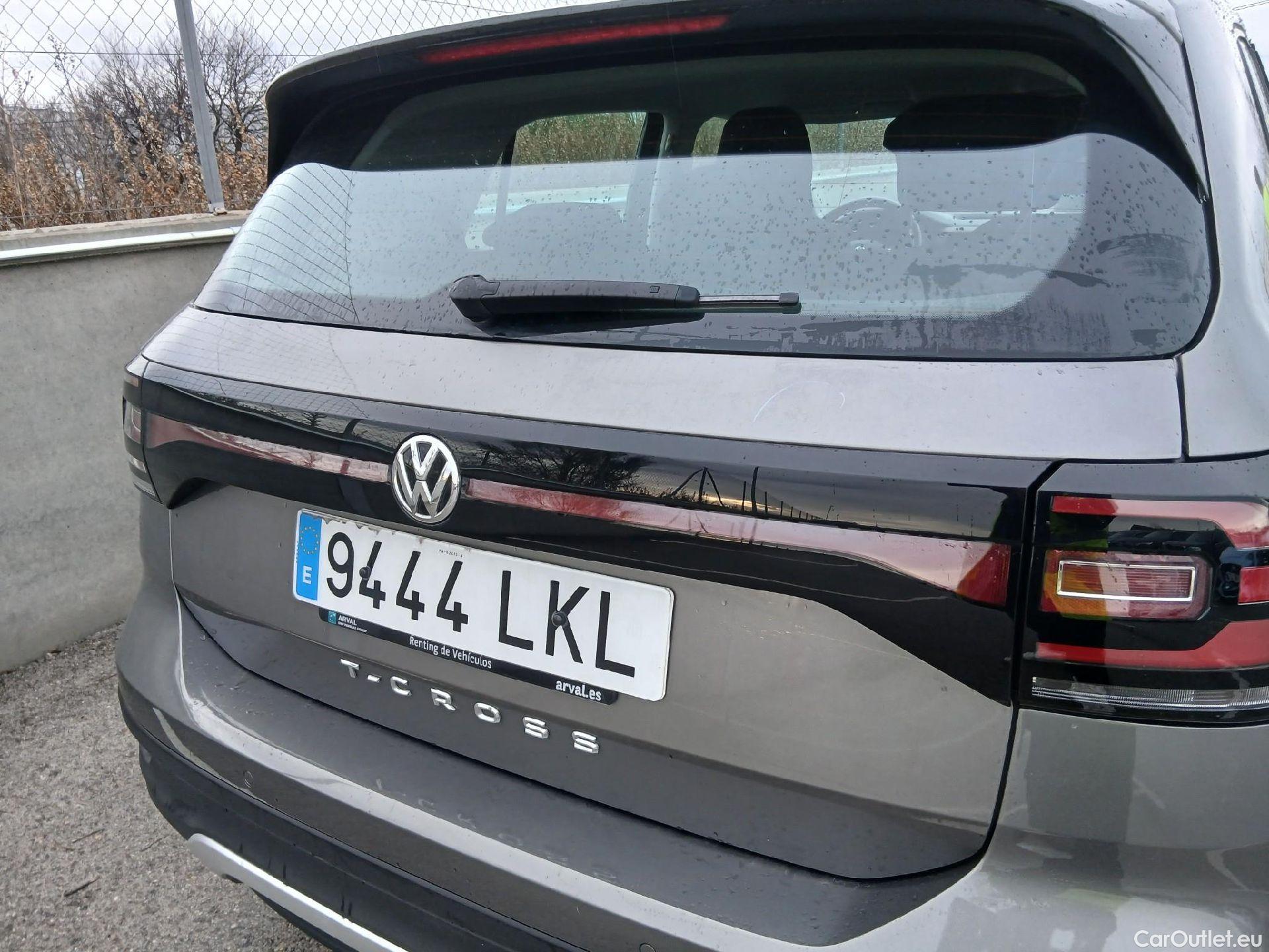  Volkswagen  T-CROSS VOLKSWAGEN  / 2018 / 5P / todoterreno Advance 1.0 TSI 85kW (115CV) DSG (AC) #19