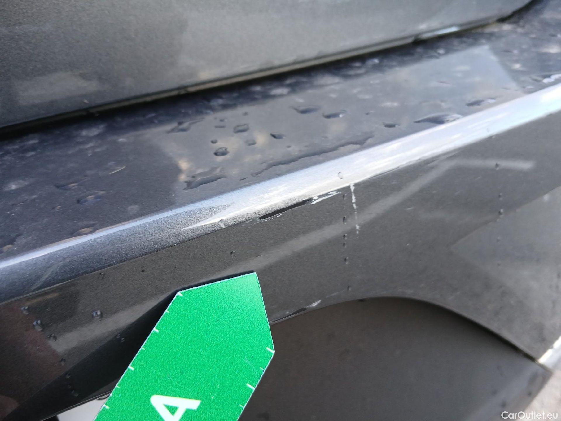  Volkswagen  T-ROC VOLKSWAGEN  / 2017 / 5P / todoterreno Advance 2.0 TDI 110kW (150CV) DSG (AC2) #18