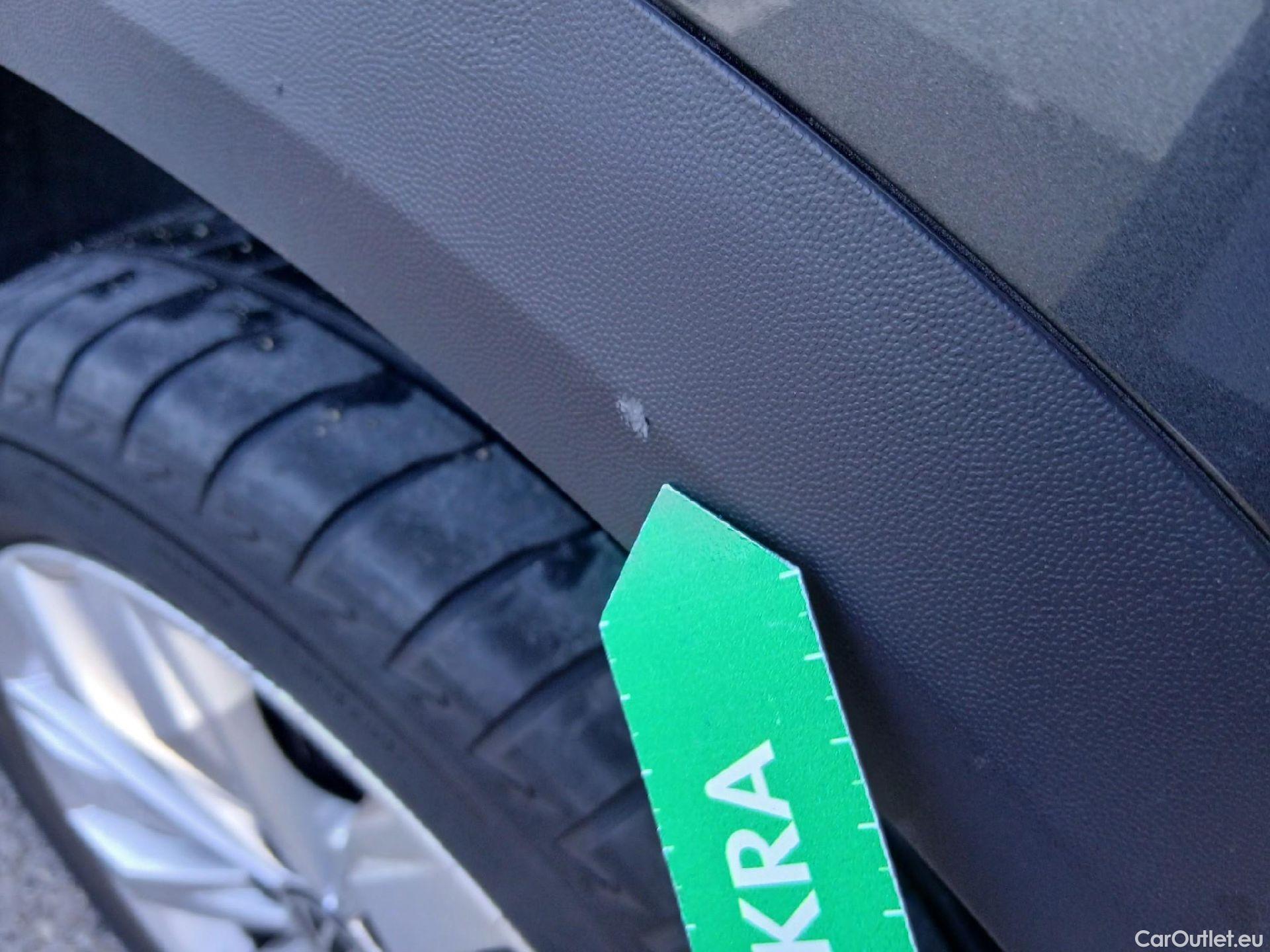  Volkswagen  T-ROC VOLKSWAGEN  / 2017 / 5P / todoterreno Advance 2.0 TDI 110kW (150CV) DSG (AC2) #14