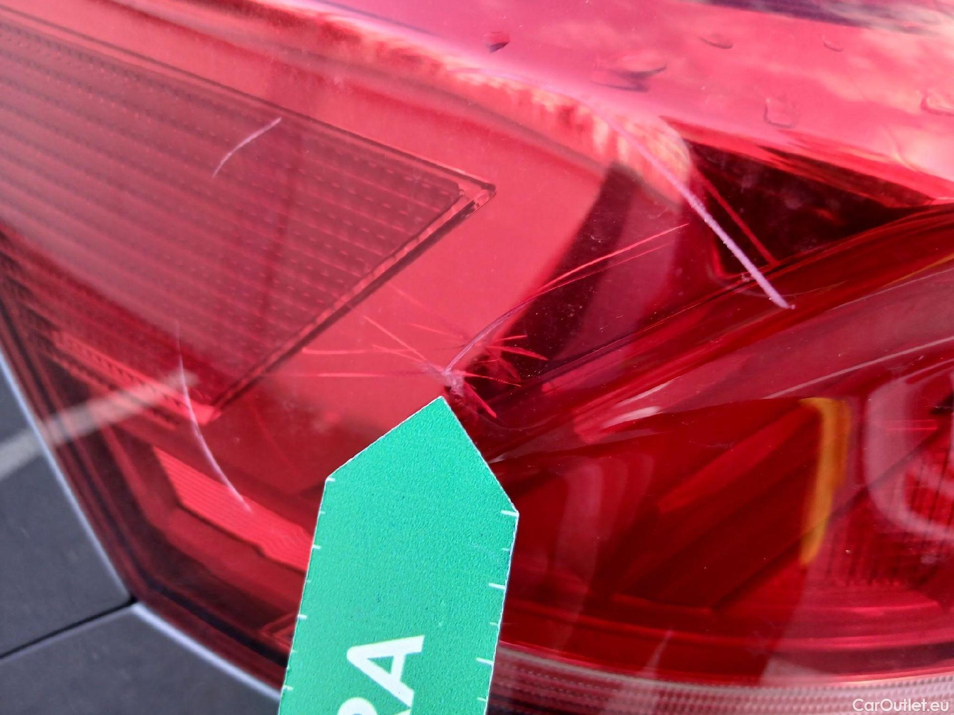  Volkswagen  T-ROC VOLKSWAGEN  / 2017 / 5P / todoterreno Advance 2.0 TDI 110kW (150CV) DSG (AC2) #17