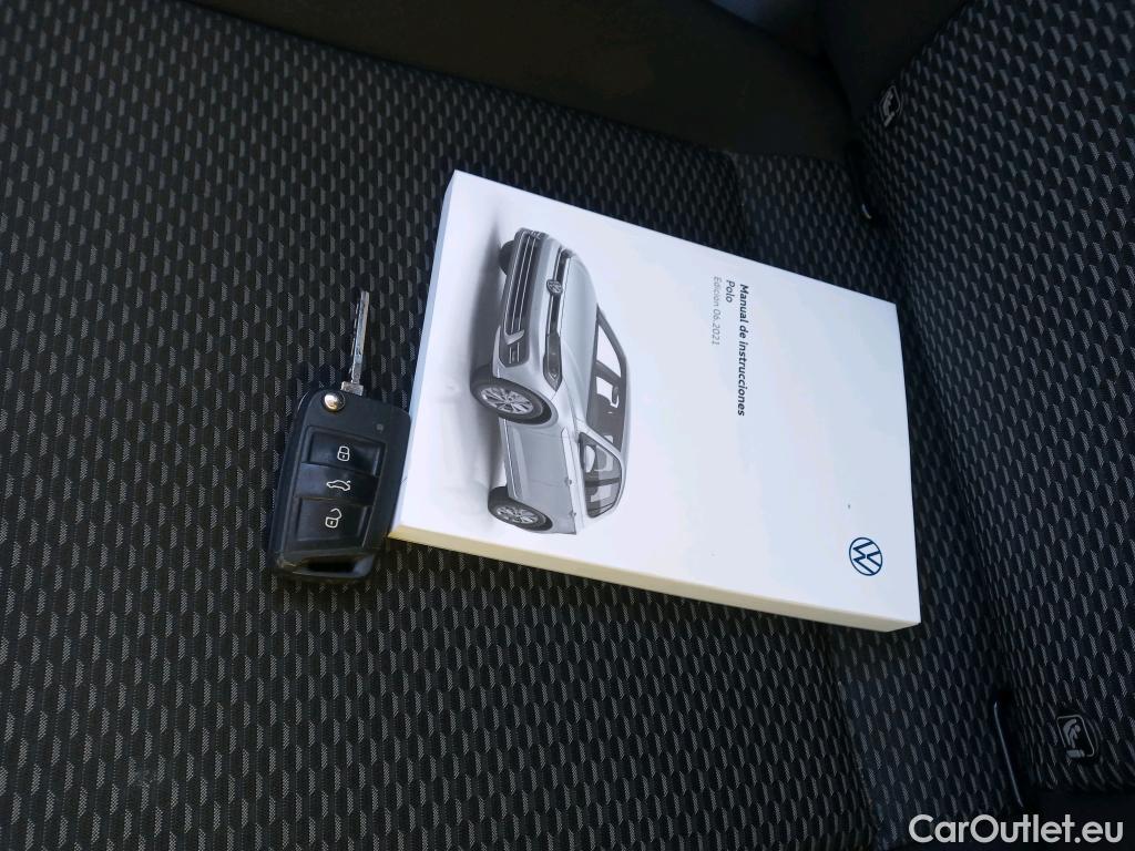  Volkswagen  Polo VOLKSWAGEN  / 2021 / 5P / berlina con portón  1.0 TSI 70kW (95CV) #1