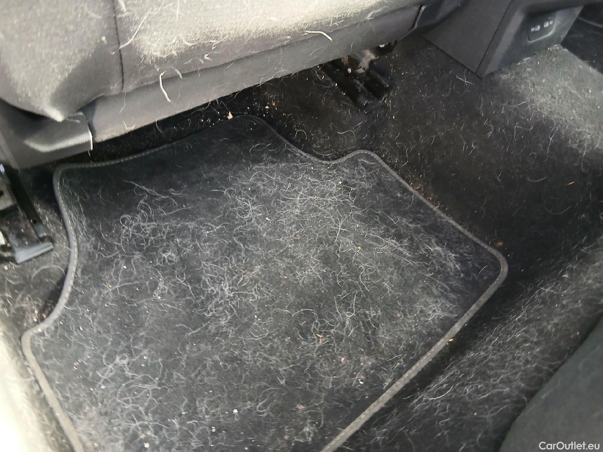  Volkswagen  Golf  VOLKSWAGEN / 2020 / 5P / familiar Life 2.0 TDI 85kW (115CV) Variant #8