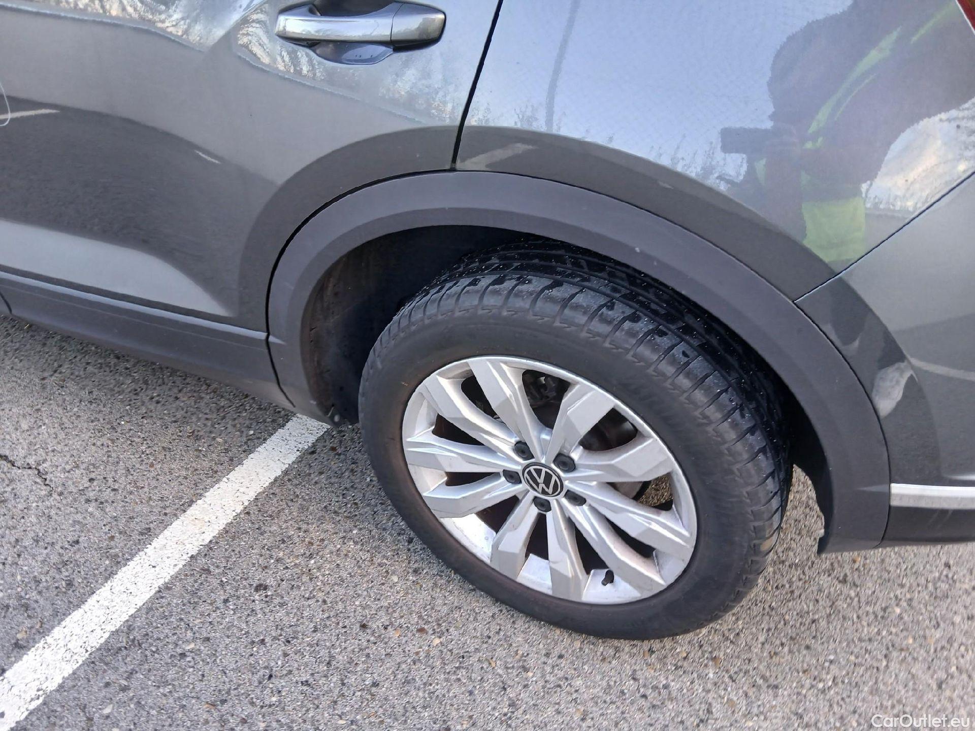  Volkswagen  T-ROC VOLKSWAGEN  / 2017 / 5P / todoterreno Advance 2.0 TDI 110kW (150CV) DSG (AC2) #15