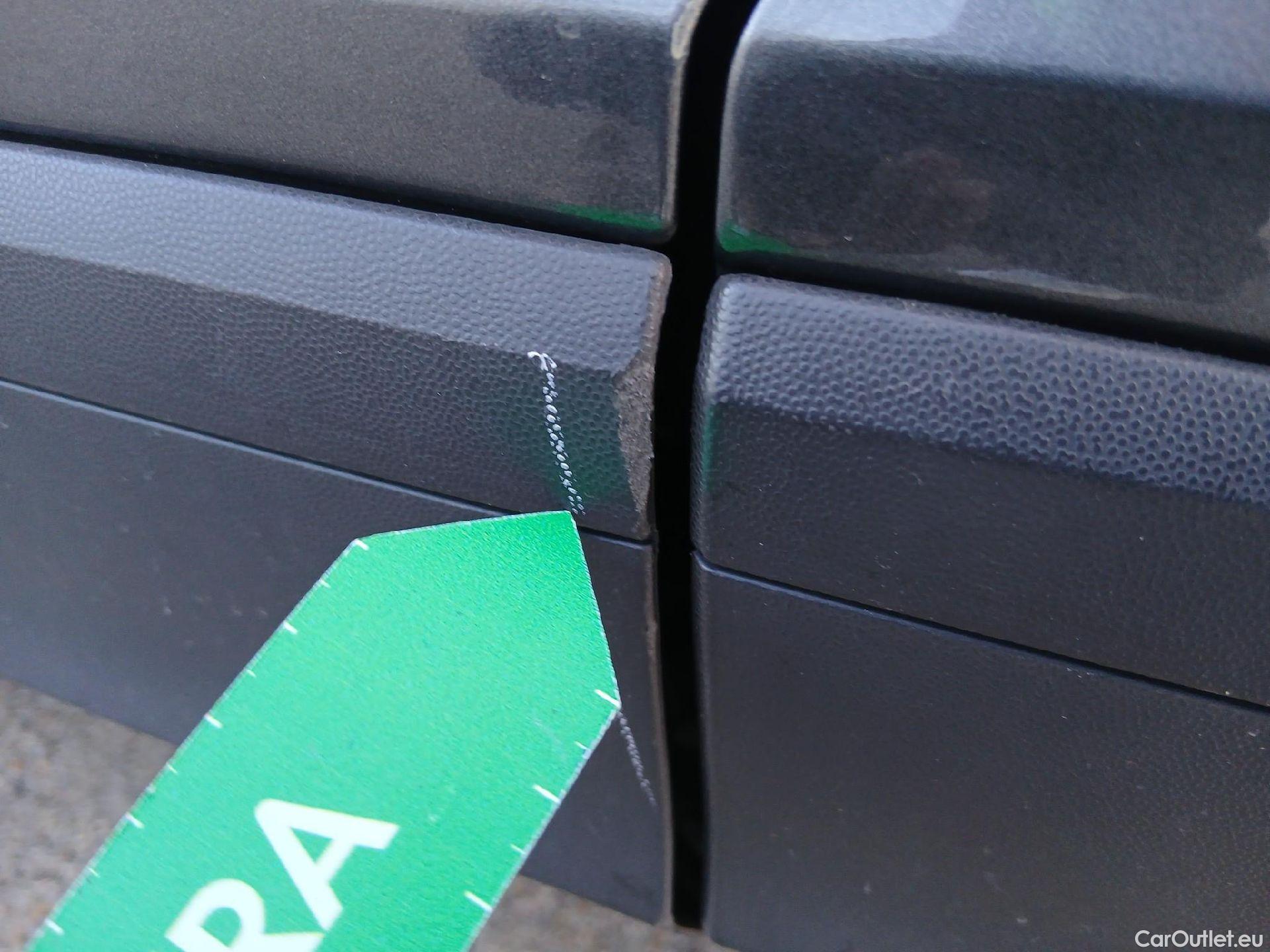  Volkswagen  T-ROC VOLKSWAGEN  / 2017 / 5P / todoterreno Advance 2.0 TDI 110kW (150CV) DSG (AC2) #11