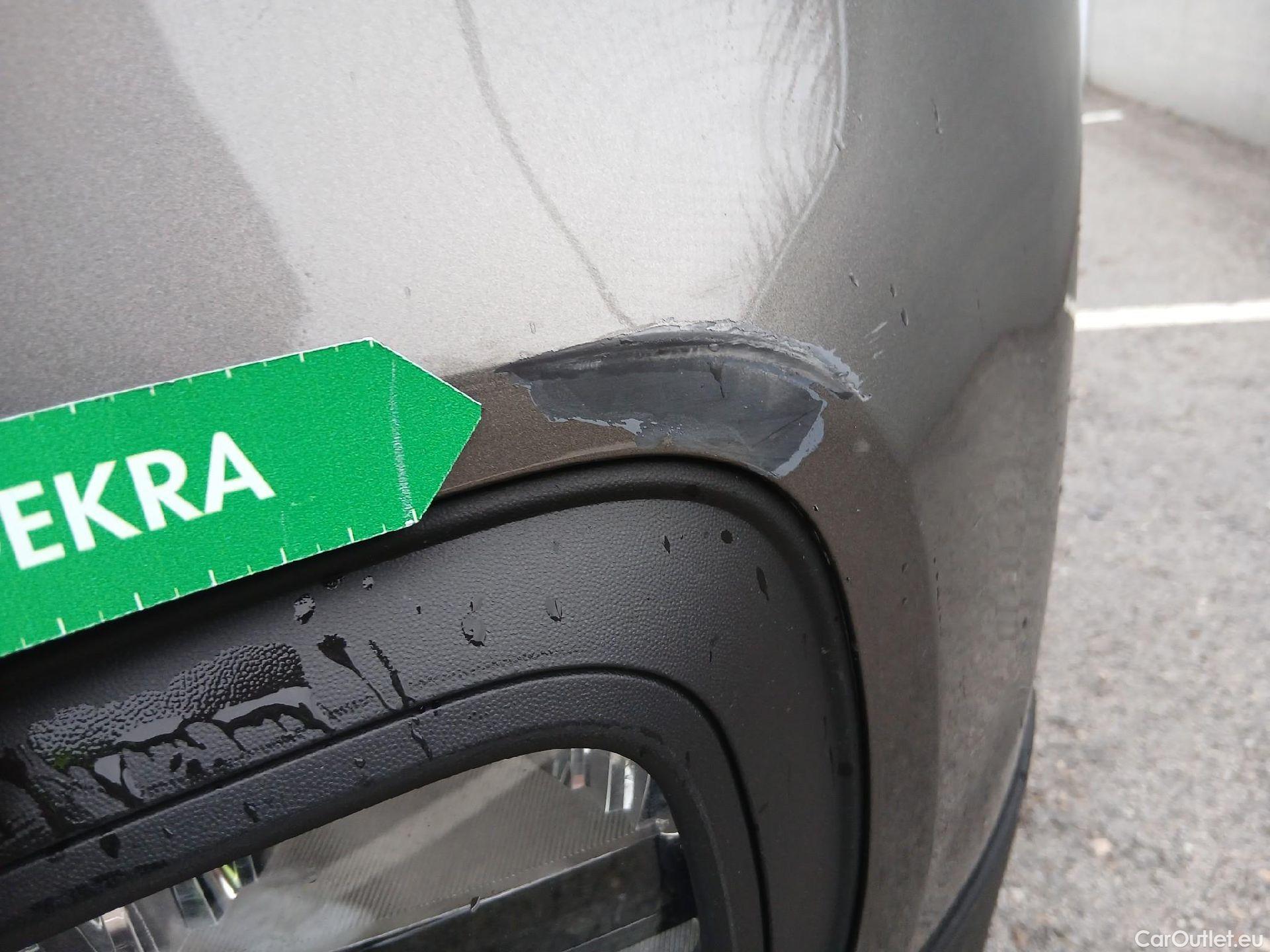  Volkswagen  T-CROSS VOLKSWAGEN  / 2018 / 5P / todoterreno Advance 1.0 TSI 85kW (115CV) DSG (AC) #4