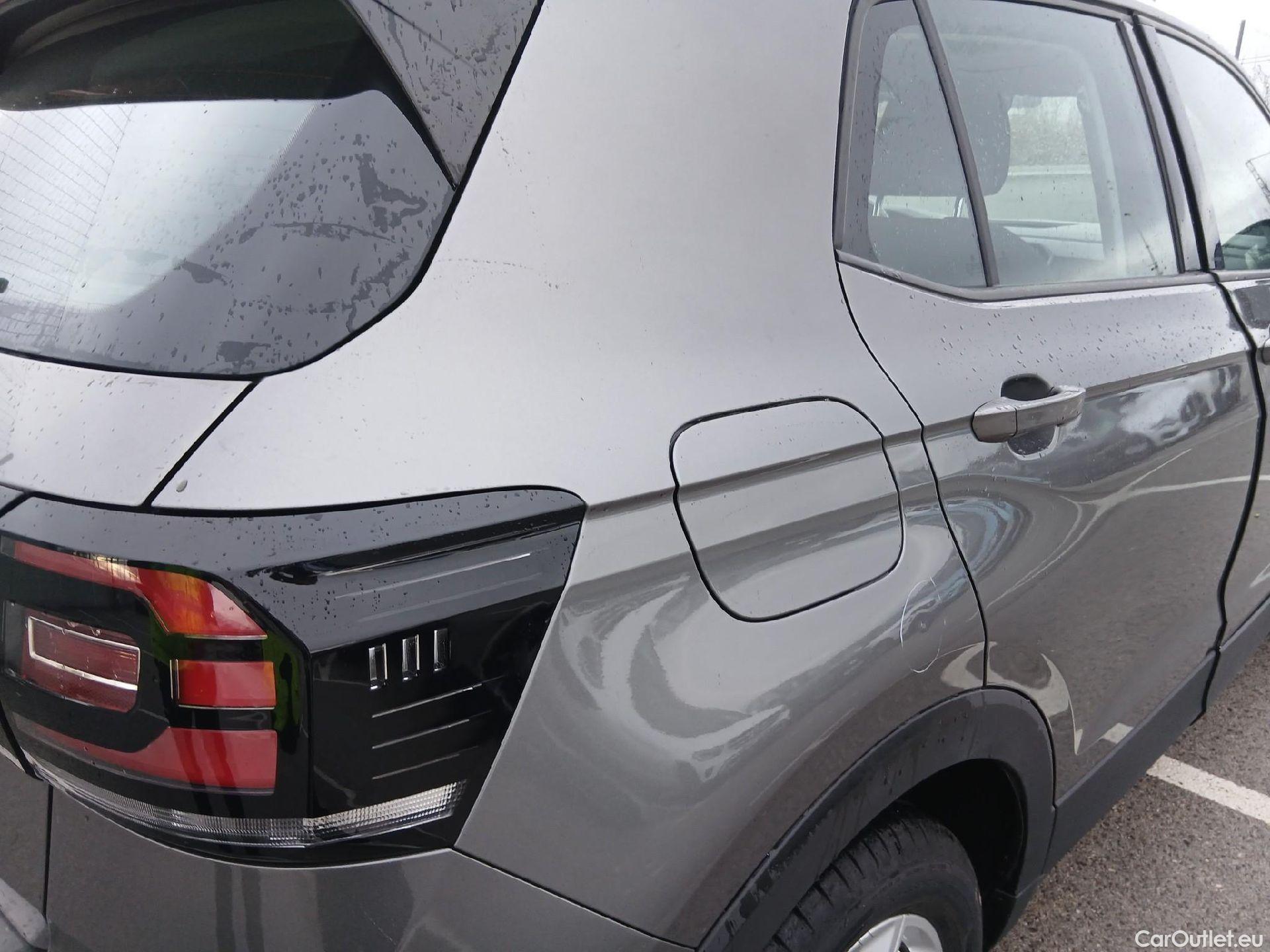  Volkswagen  T-CROSS VOLKSWAGEN  / 2018 / 5P / todoterreno Advance 1.0 TSI 85kW (115CV) DSG (AC) #21