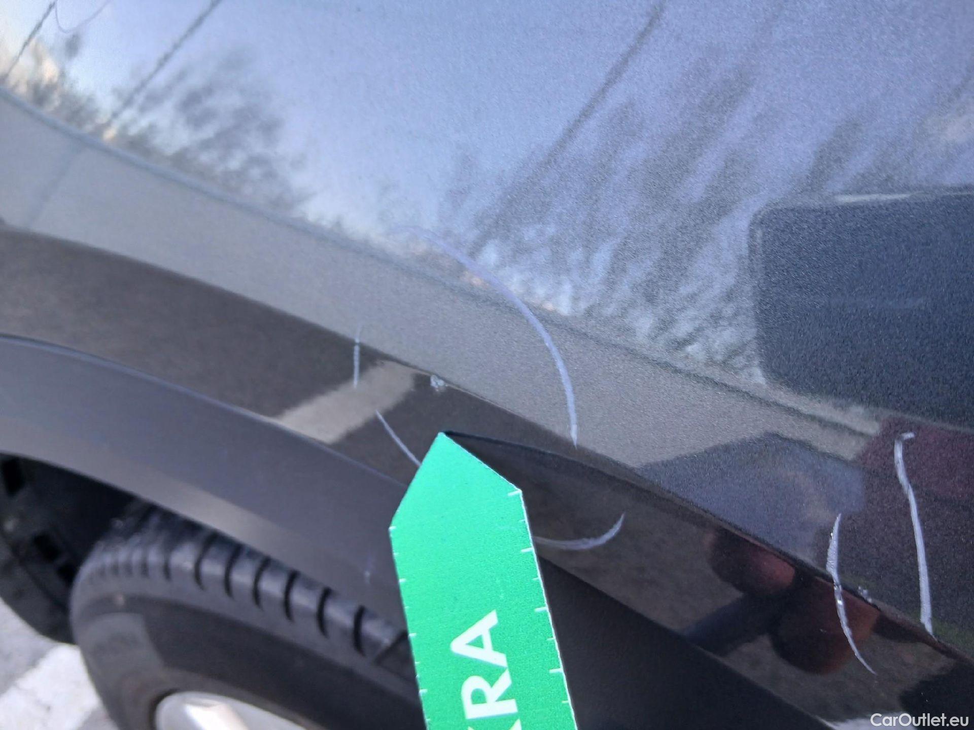  Volkswagen  T-ROC VOLKSWAGEN  / 2017 / 5P / todoterreno Advance 2.0 TDI 110kW (150CV) DSG (AC2) #6