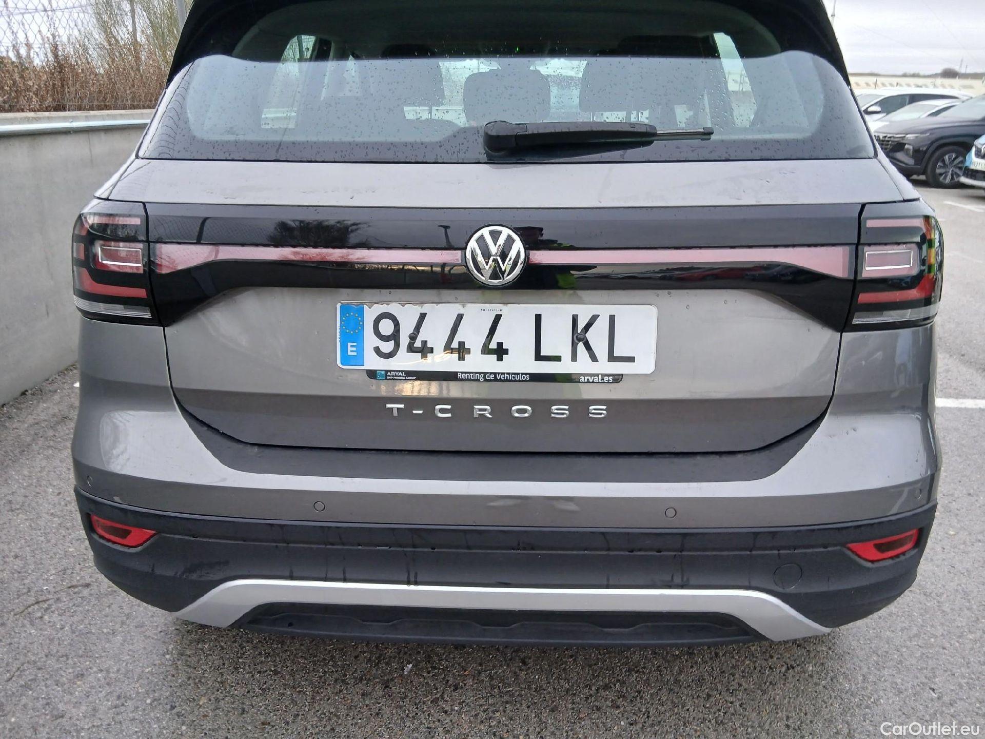  Volkswagen  T-CROSS VOLKSWAGEN  / 2018 / 5P / todoterreno Advance 1.0 TSI 85kW (115CV) DSG (AC) #16