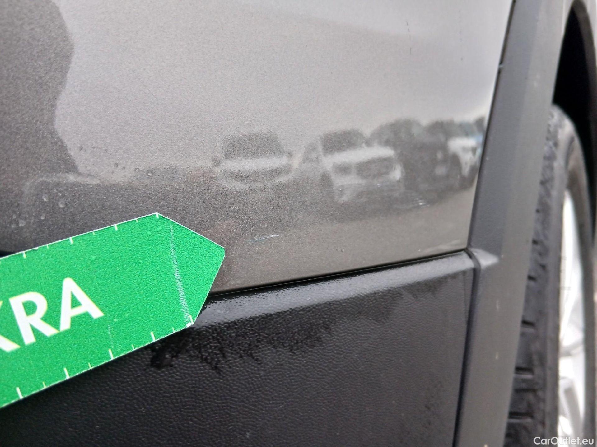  Volkswagen  T-CROSS VOLKSWAGEN  / 2018 / 5P / todoterreno Advance 1.0 TSI 85kW (115CV) DSG (AC) #17