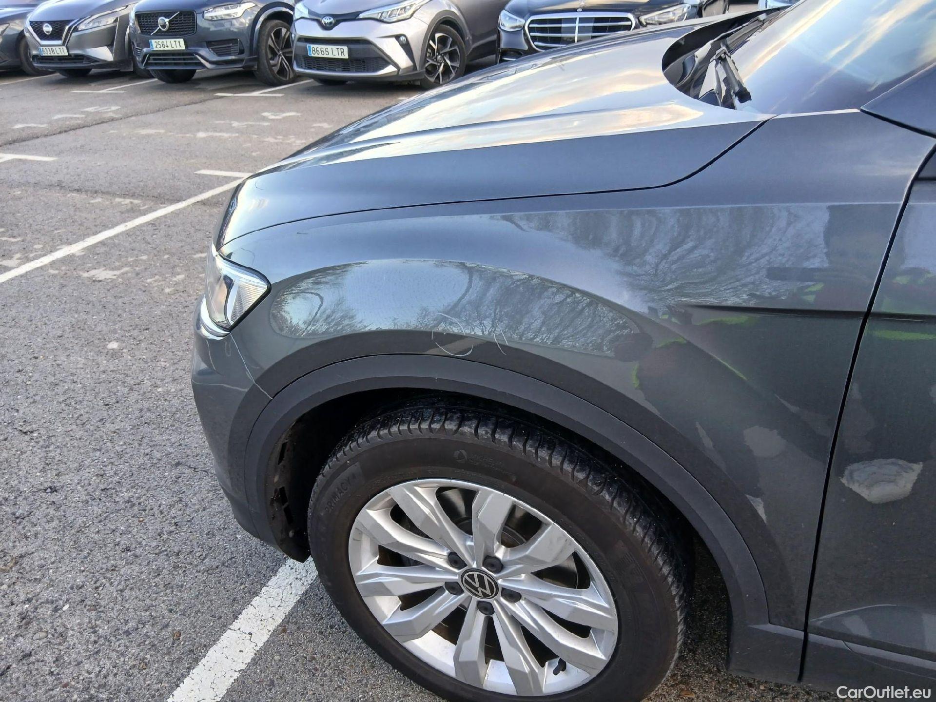  Volkswagen  T-ROC VOLKSWAGEN  / 2017 / 5P / todoterreno Advance 2.0 TDI 110kW (150CV) DSG (AC2) #5