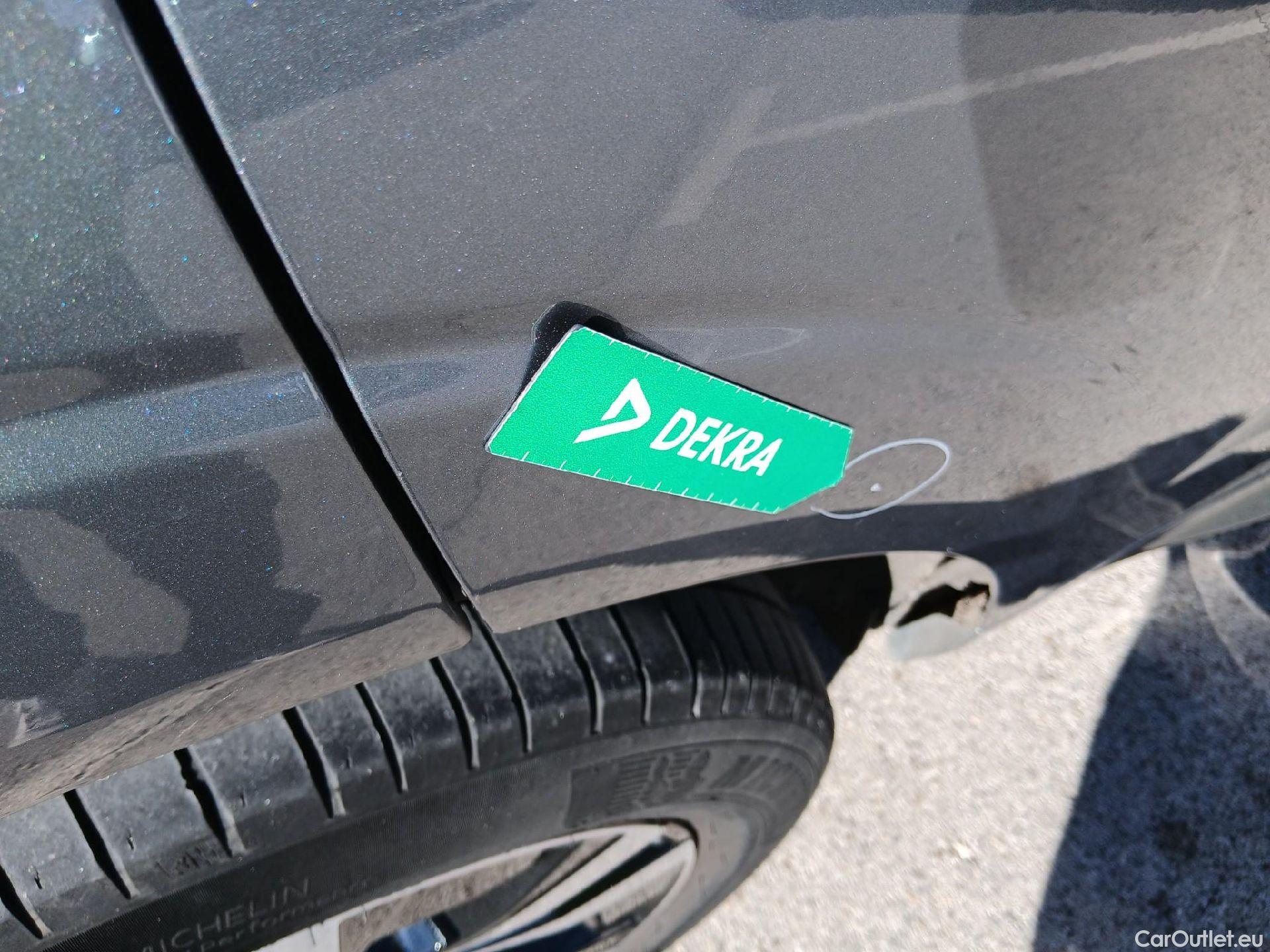  Volvo  XC60 VOLVO  / 2017 / 5P / todoterreno 2.0 T6 AWD Recharge R-Design Exp Auto #25