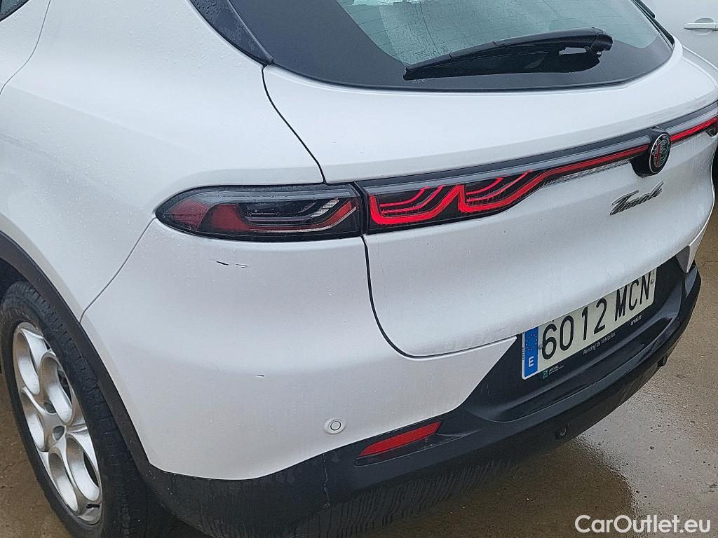  Alfa Romeo  TONALE Alfa Romeo  / 2022 / 5P / todoterreno 1.5 MHEV GASOLINA 130 CV SPRINT FWD #12