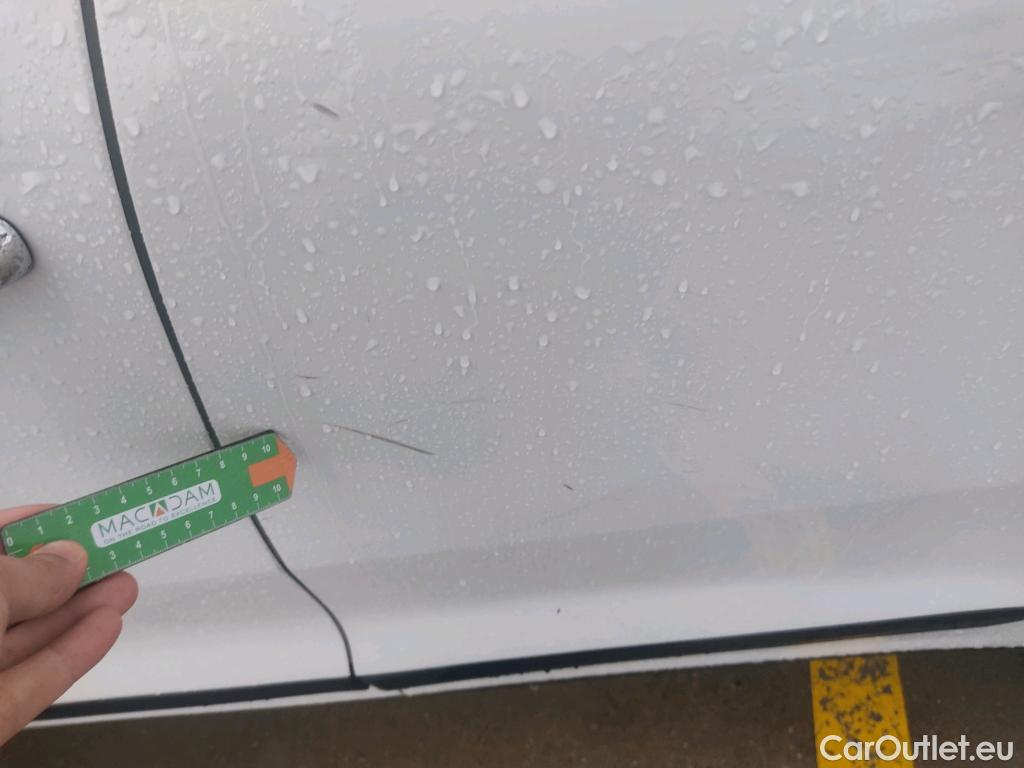  KIA  Niro KIA  / 2019 / 5P / crossover 1.6 GDi HEV 104kW (141CV) Drive #18