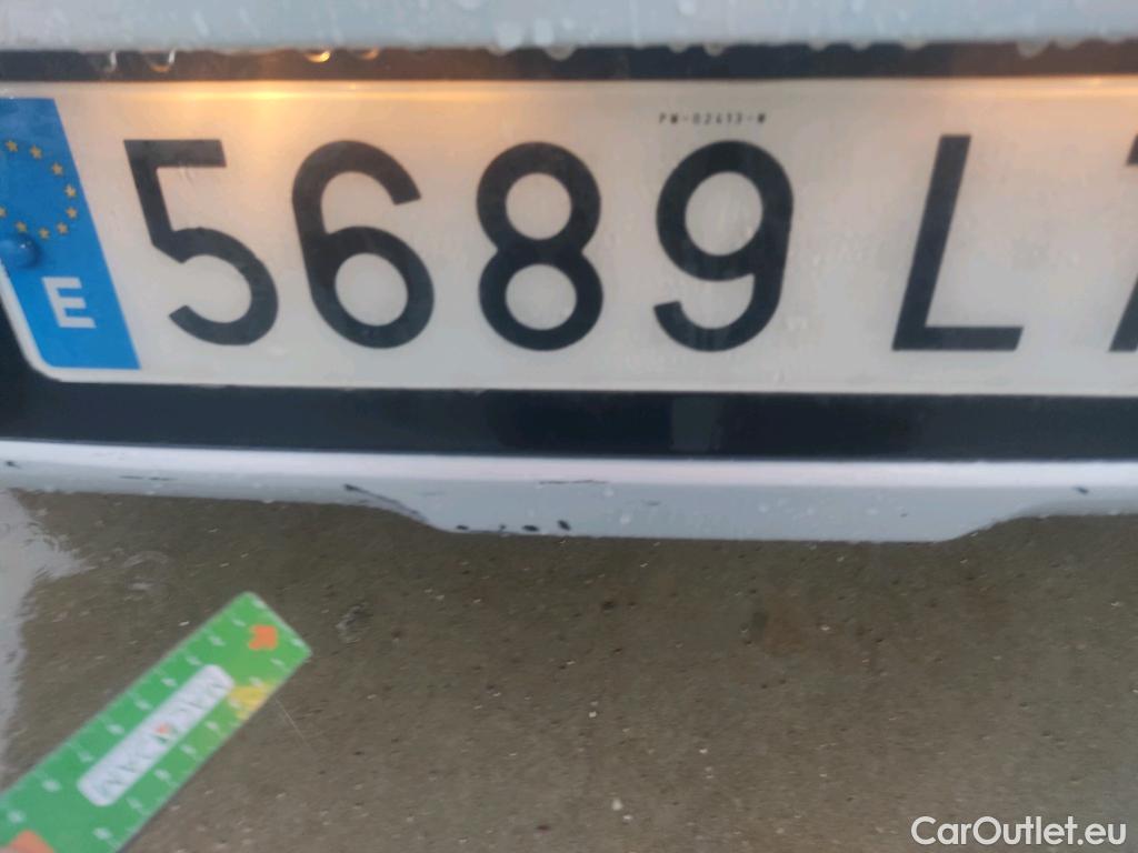  KIA  Niro KIA  / 2019 / 5P / crossover 1.6 GDi HEV 104kW (141CV) Drive #22