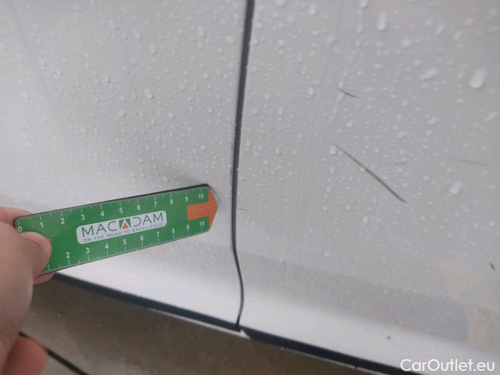  KIA  Niro KIA  / 2019 / 5P / crossover 1.6 GDi HEV 104kW (141CV) Drive #4