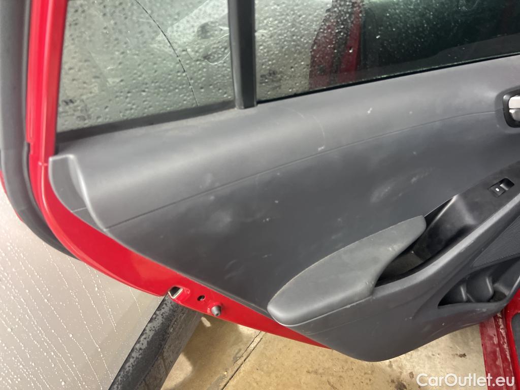  Hyundai   Ioniq HYUNDAI / 2016 / 5P / berlina con portón 1.6 GDI HEV Klass DT #15