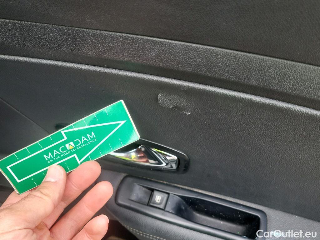  Renault  Megane RENAULT MÉGANE 5p 3G familiar Sp. Tou. Bose Energy dCi 130 S&S Euro 6 #51