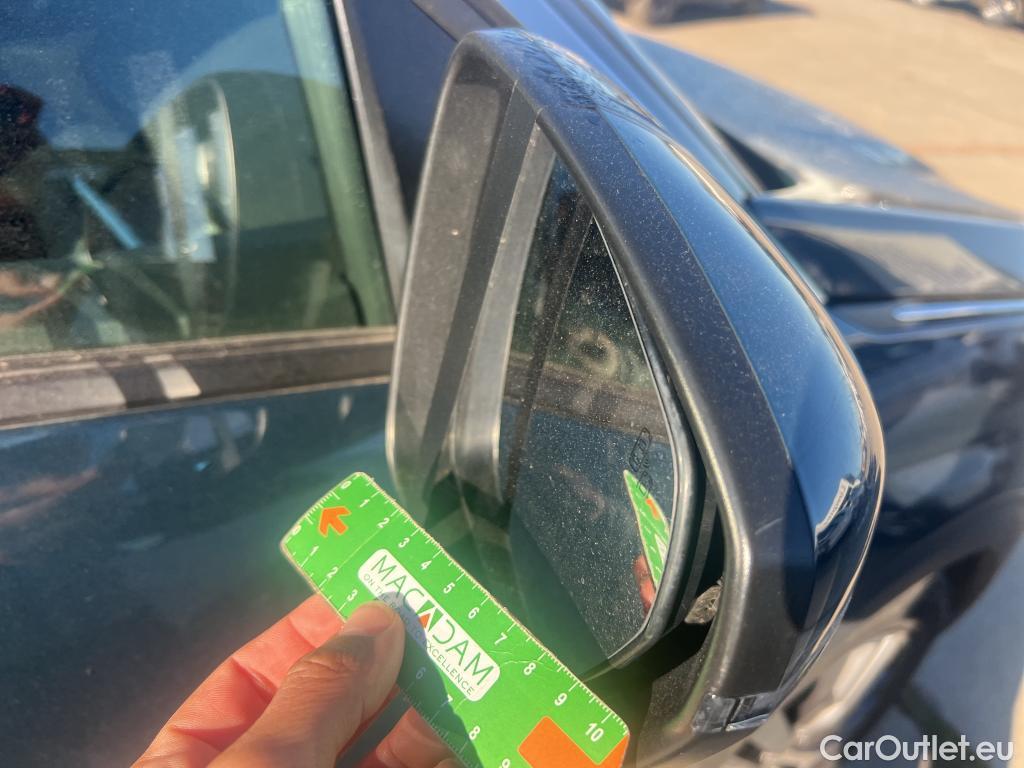  Peugeot  3008 PEUGEOT  / 2020 / 5P / todoterreno 1.5 BlueHDi 96kW S&S Allure Pack EAT8 #20