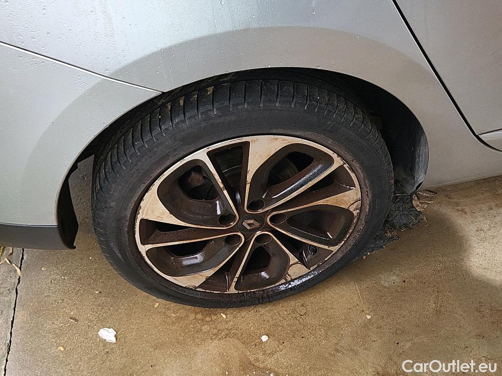  Renault  Megane RENAULT MÉGANE 5p 3G familiar Sp. Tou. Bose Energy dCi 130 S&S Euro 6 #5