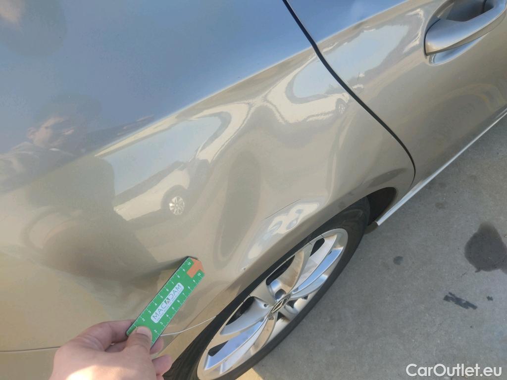  Mercedes  A-Klasse MERCEDES-BENZ Clase A / 2018 / 5P / berlina con portón A 180 d #2