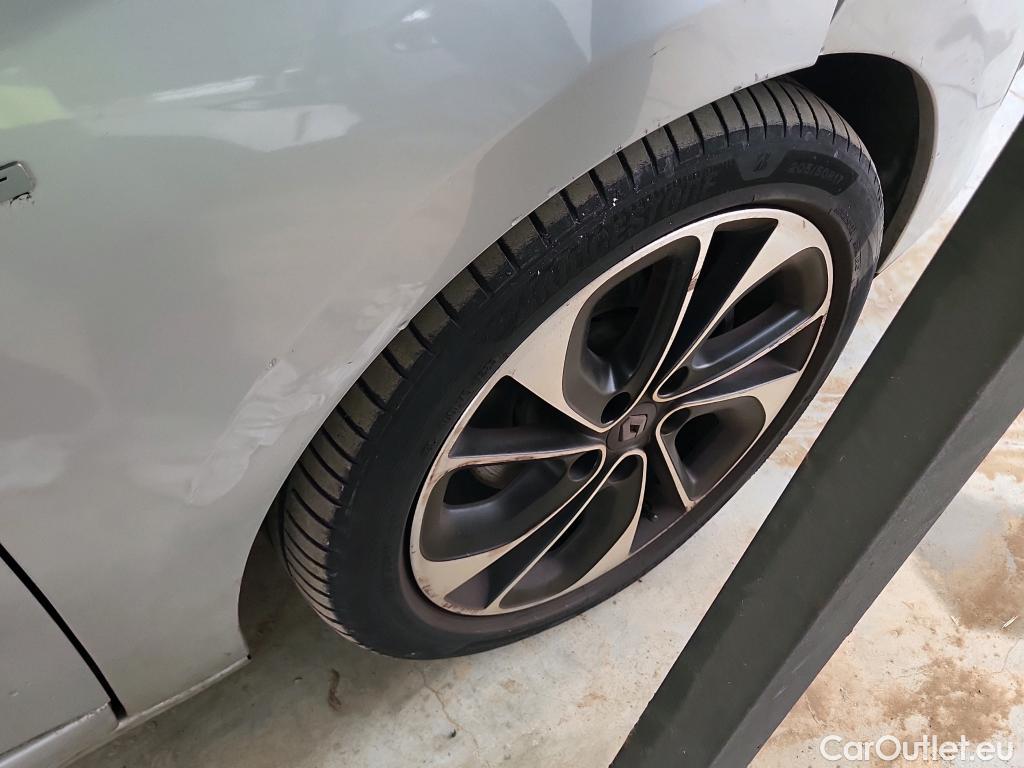  Renault  Megane RENAULT MÉGANE 5p 3G familiar Sp. Tou. Bose Energy dCi 130 S&S Euro 6 #7