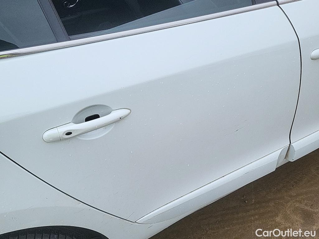  Renault  Megane RENAULT MÉGANE 5p 3G familiar Sp. Tou. Bose Energy dCi 130 S&S Euro 6 #40