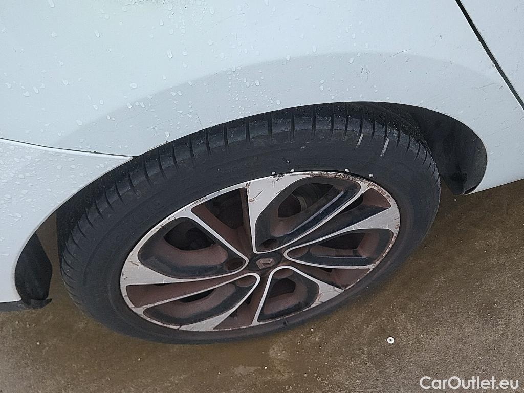  Renault  Megane RENAULT MÉGANE 5p 3G familiar Sp. Tou. Bose Energy dCi 130 S&S Euro 6 #23