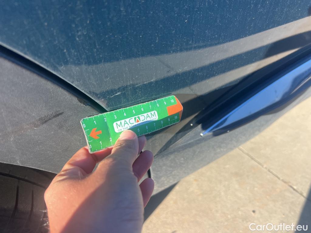  Peugeot  3008 PEUGEOT  / 2020 / 5P / todoterreno 1.5 BlueHDi 96kW S&S Allure Pack EAT8 #12