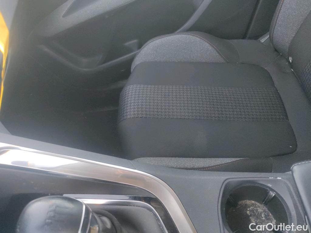  Peugeot  3008 PEUGEOT  / 2020 / 5P / 1.5 BlueHDi 96kW (130CV) S&S Active Pack #15