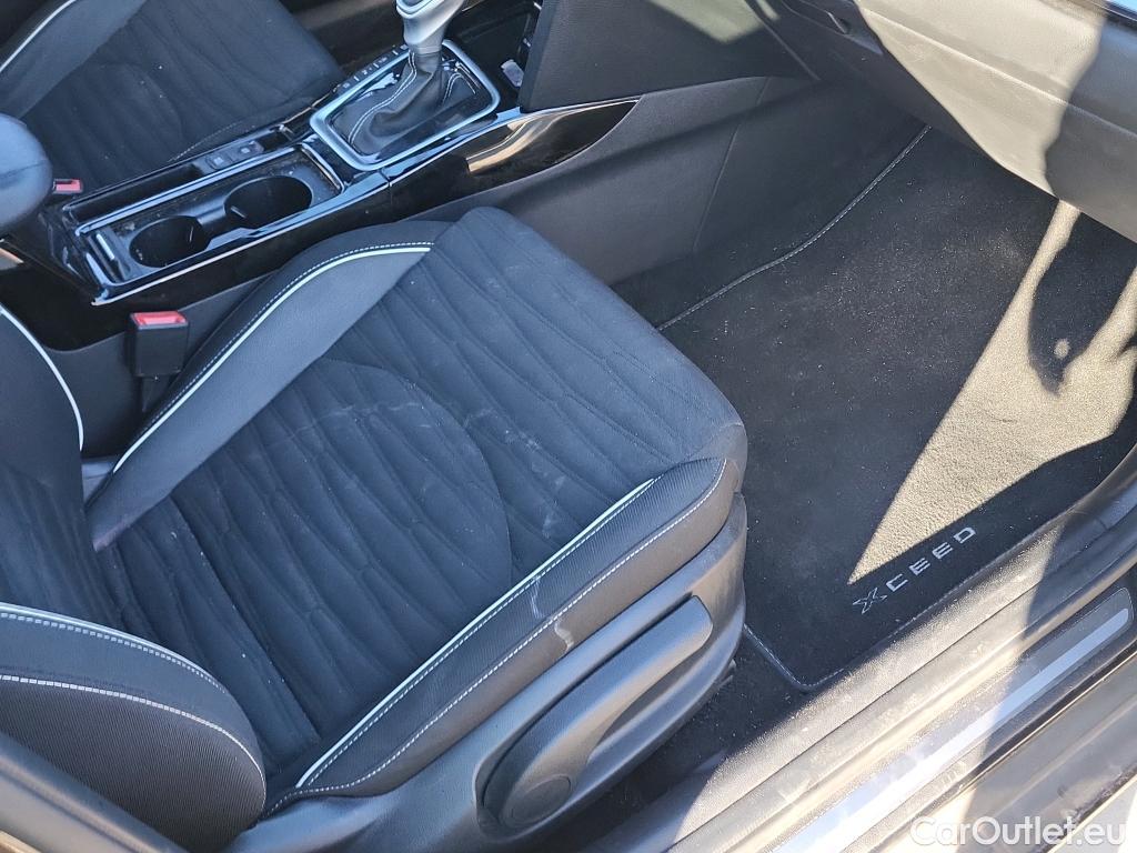  KIA  XCeed KIA  / 2022 / 5P / todoterreno 1.5 MHEV GT-line 118kW (160CV) DCT #24