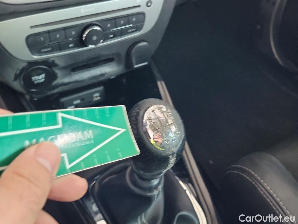  Renault  Megane RENAULT MÉGANE 5p 3G familiar Sp. Tou. Bose Energy dCi 130 S&S Euro 6 #26