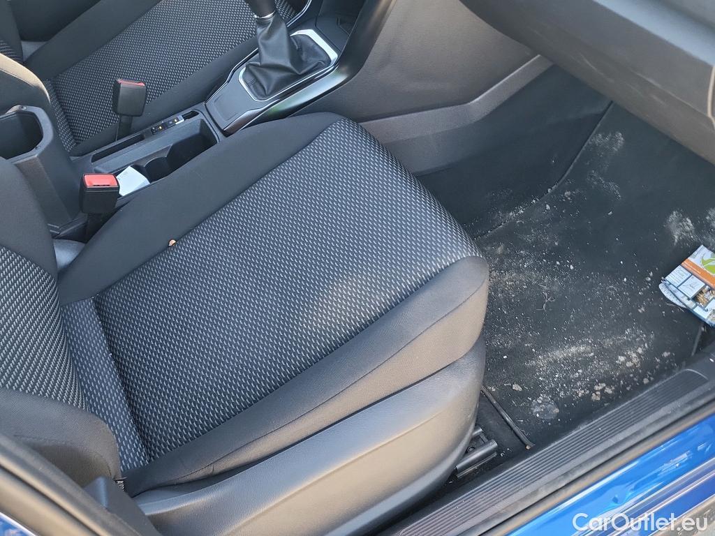  Volkswagen  T-ROC VOLKSWAGEN  / 2017 / 5P / todoterreno Edition 1.0 TSI 85kW (115CV) #40