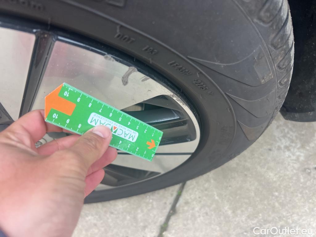  Volvo  XC 40 VOLVO XC40 / 2021 / 5P / todoterreno 1.5 T4 Twin Recharge Core Auto #4