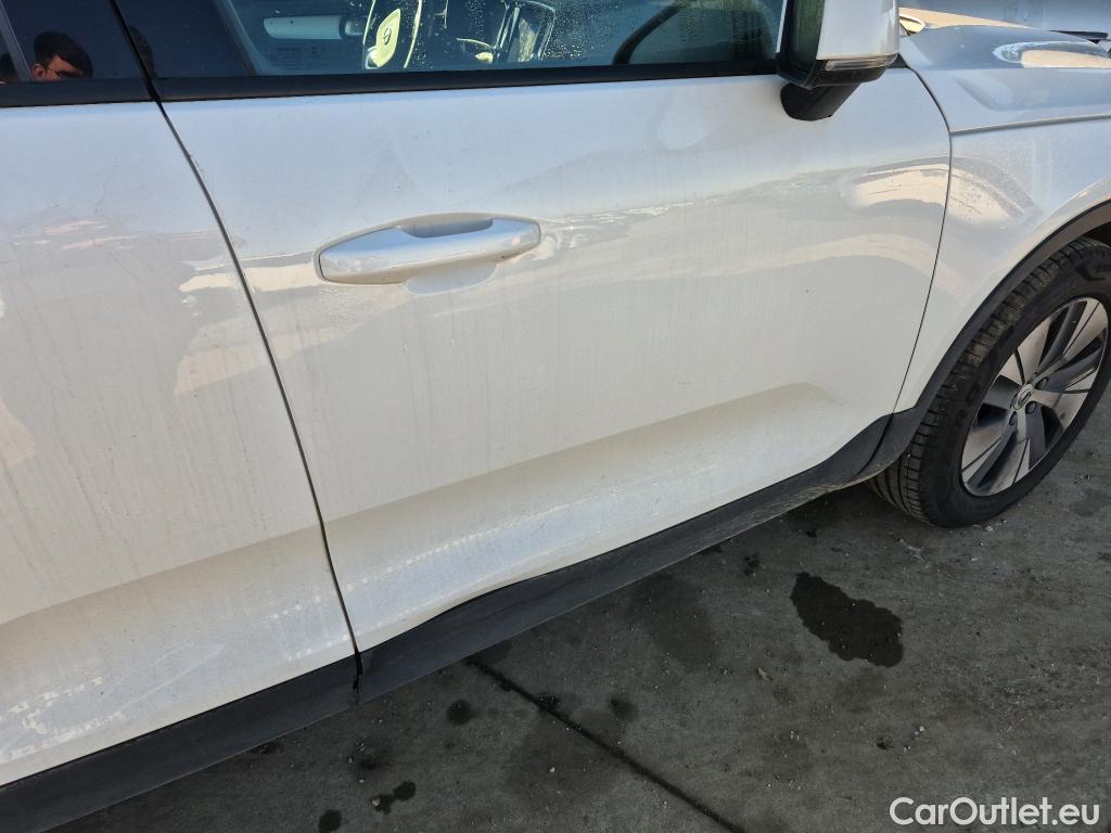  Volvo  XC 40 VOLVO XC40 / 2017 / 5P / todoterreno 1.5 T2 Momentum Pro Auto #1