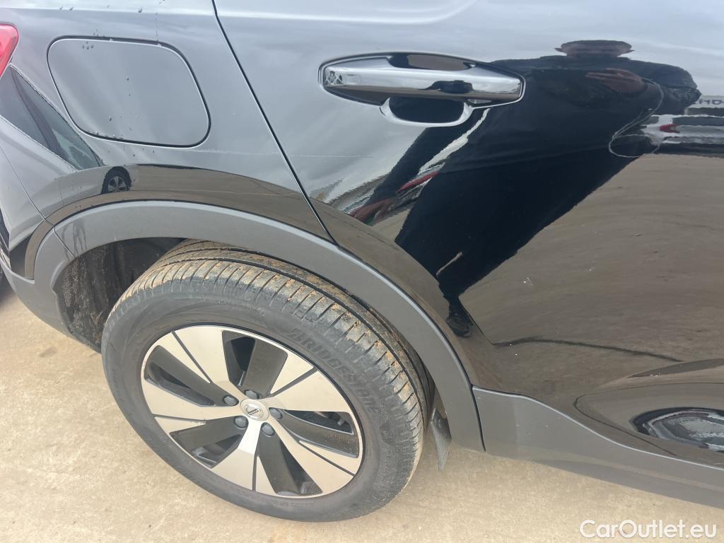  Volvo  XC 40 VOLVO XC40 / 2021 / 5P / todoterreno 1.5 T4 Twin Recharge Core Auto #9