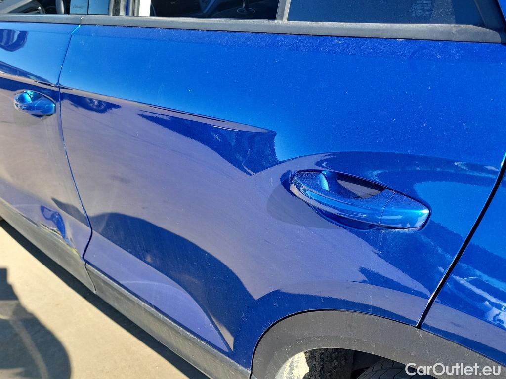  Volkswagen  T-ROC VOLKSWAGEN  / 2017 / 5P / todoterreno Edition 1.0 TSI 85kW (115CV) #16