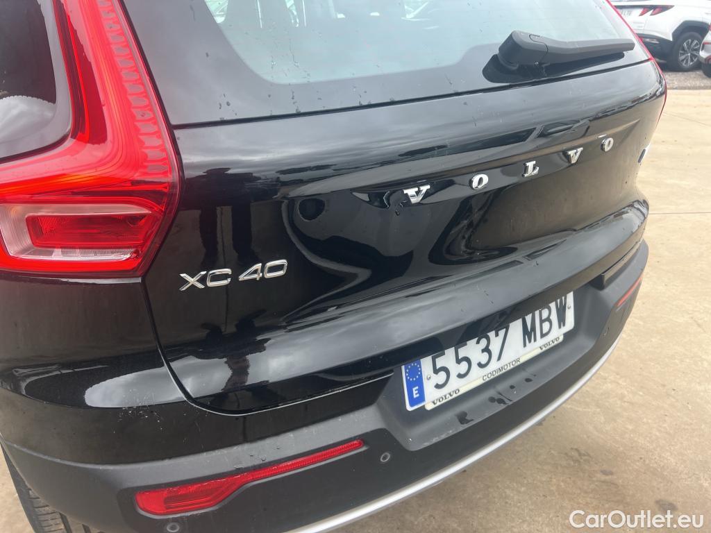  Volvo  XC 40 VOLVO XC40 / 2021 / 5P / todoterreno 1.5 T4 Twin Recharge Core Auto #1