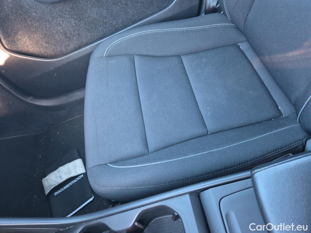  Volvo  XC 40 VOLVO XC40 / 2017 / 5P / todoterreno 1.5 T2 Momentum Pro Auto #13